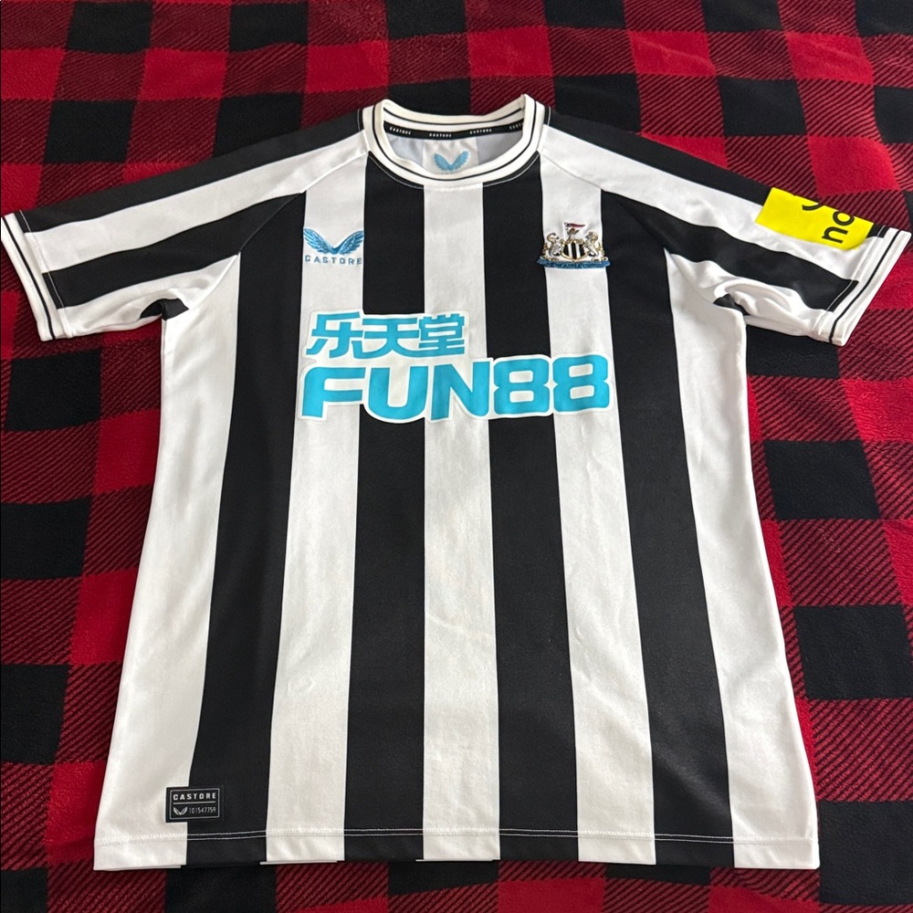 Newcastle United 2022-23 Castore Premier League Home Jersey